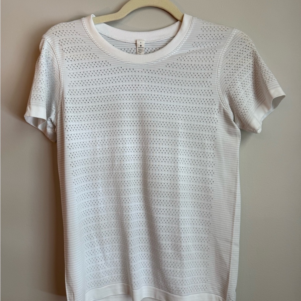 Lululemon Athletica White Fitted Ribbed Short Sleeve Tee